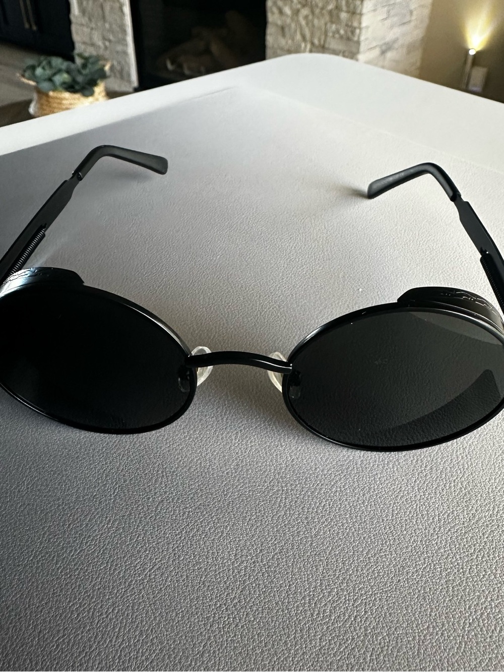 Merstoclo Round Polarized Sunglasses Black Steampunk Retro UV400 w/ Case NWT - Picture 4 of 6